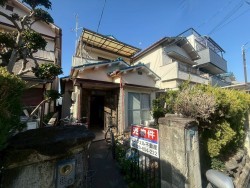 羽曳野市島泉、中古一戸建ての画像です