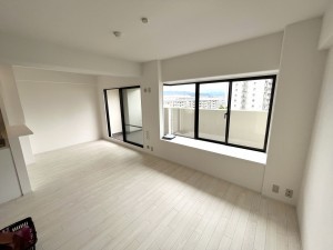 守山市浮気町のマンションの画像です