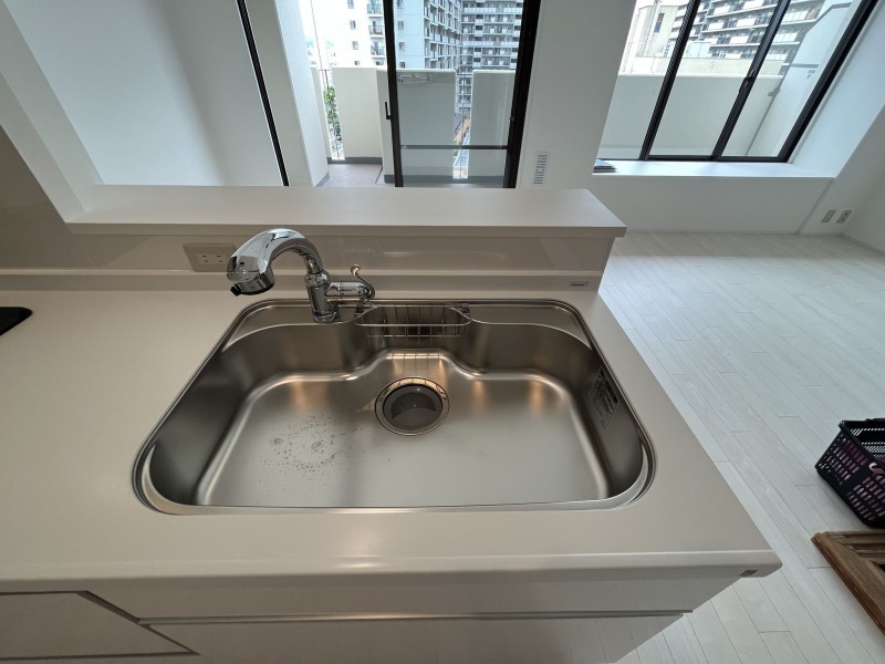 守山市浮気町のマンションの画像です