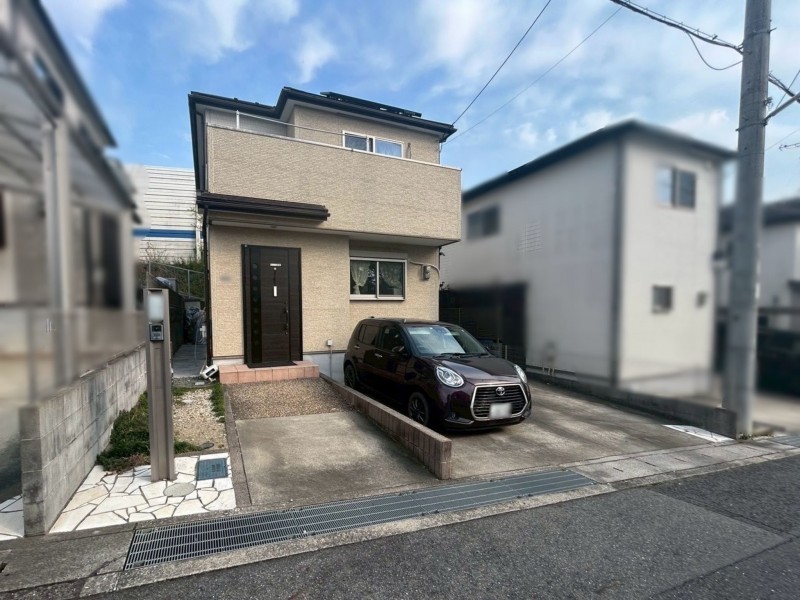 草津市桜ケ丘2丁目の一戸建ての画像です