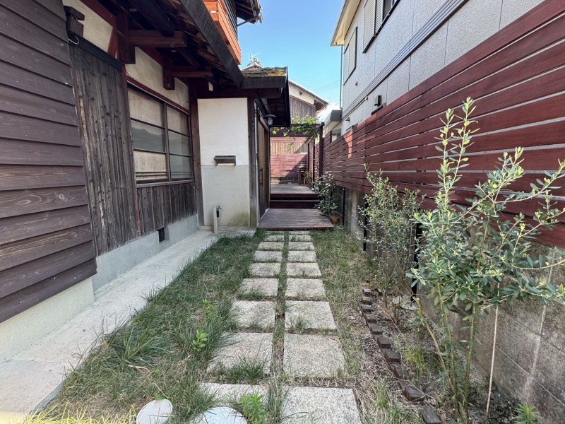 草津市野路９丁目の一戸建ての画像です