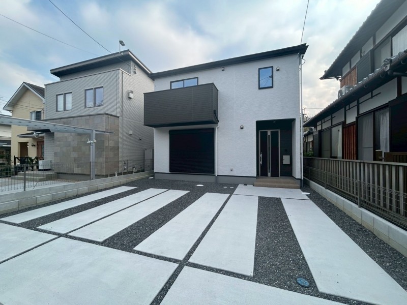 草津市追分南３丁目の一戸建ての画像です