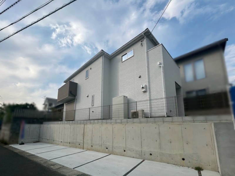 草津市追分南３丁目の一戸建ての画像です