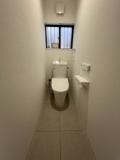 草津市東草津２丁目の一戸建ての画像です
