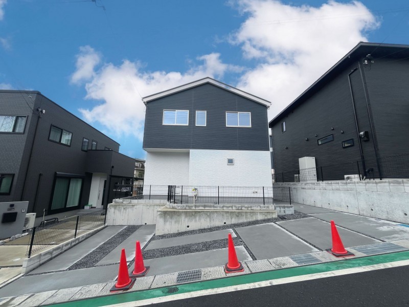 草津市追分南９丁目の一戸建ての画像です