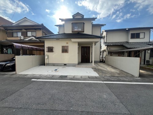 栗東市坊袋、一戸建ての外観画像です