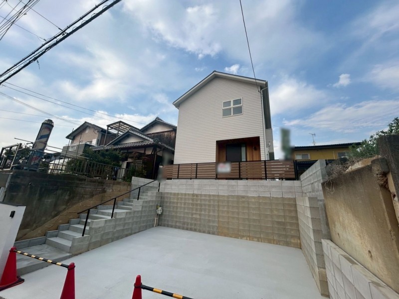 草津市追分南３丁目の一戸建ての画像です