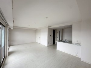 守山市勝部１丁目のマンションの画像です