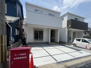 栗東市中沢２丁目の一戸建ての画像です