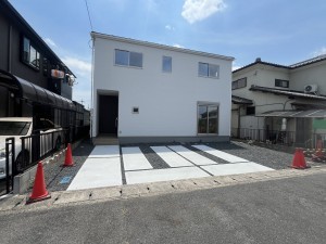 栗東市綣９丁目の一戸建ての画像です