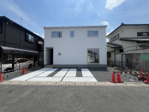 栗東市綣９丁目の一戸建ての画像です