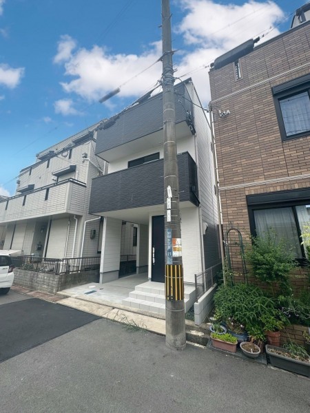 守山市守山３丁目の一戸建ての画像です