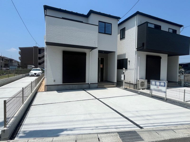栗東市中沢２丁目の一戸建ての画像です