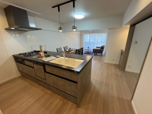 草津市西大路町のマンションの画像です