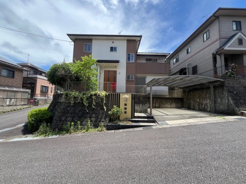 栗東市安養寺、一戸建ての外観画像です
