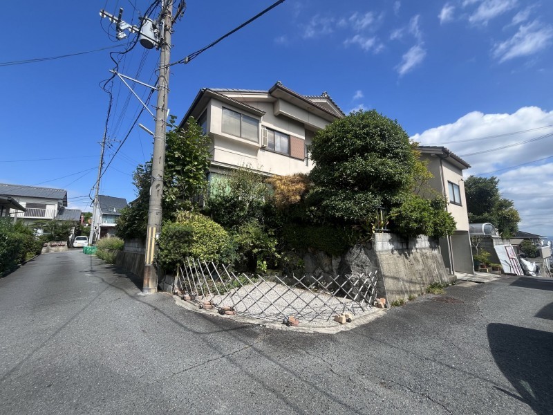 大津市富士見台の一戸建ての画像です