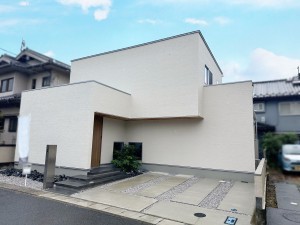 草津市平井６丁目の一戸建ての画像です