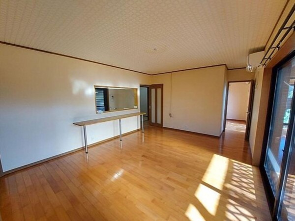 宮崎市月見ケ丘、中古一戸建ての画像です