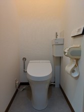大阪市城東区野江、中古一戸建てのトイレ画像です
