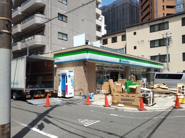 大阪市城東区中央、マンションのコンビニ画像です