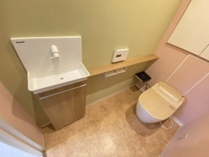 大阪市城東区関目、マンションのトイレ画像です