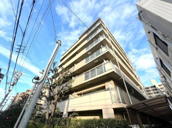 大阪市鶴見区諸口、マンションの外観画像です