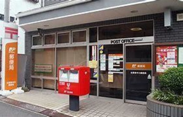 大阪市生野区中川、マンションの郵便局画像です