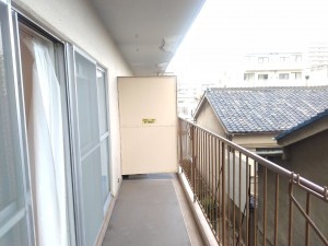 大阪市城東区東中浜、マンションのバルコニー画像です