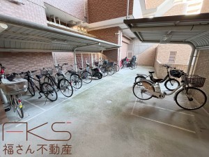 大阪市城東区鴫野西、マンションの駐車場画像です