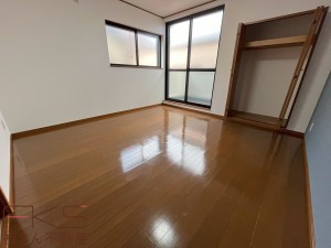 大阪市生野区田島、中古一戸建ての子ども部屋画像です