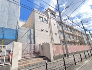 大阪市生野区田島、中古一戸建ての小学校画像です
