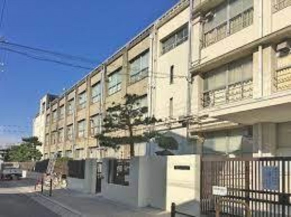 大阪市鶴見区今津北、マンションの小学校画像です