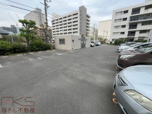 大阪市城東区森之宮、マンションの駐車場画像です