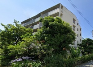 大阪市都島区友渕町、マンションの外観画像です