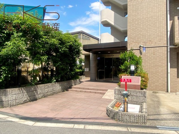 大阪市城東区新喜多東、マンションのエントランス画像です