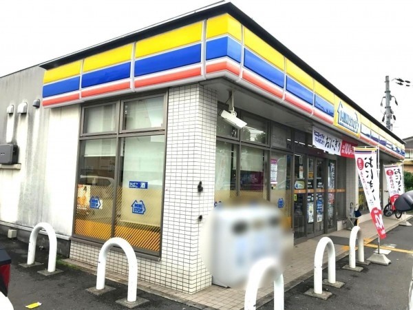 大阪市鶴見区中茶屋、新築一戸建てのコンビニ画像です