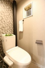 大阪市旭区新森、マンションのトイレ画像です