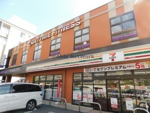 大阪市城東区関目、マンションのコンビニ画像です