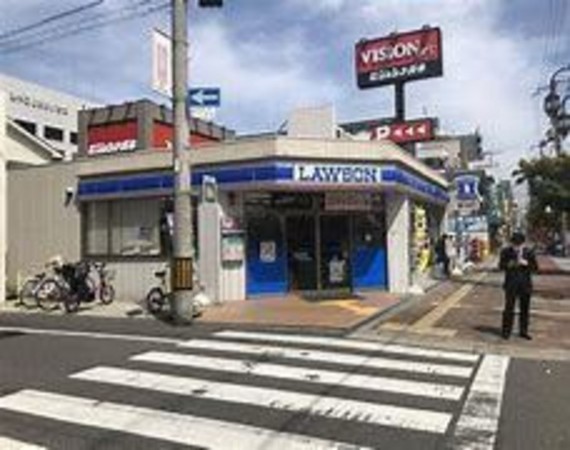 大阪市都島区都島北通、マンションのコンビニ画像です