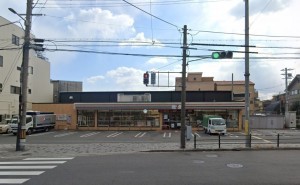 大阪市生野区巽東、新築一戸建てのコンビニ画像です