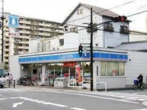 大阪市鶴見区放出東、マンションのコンビニ画像です