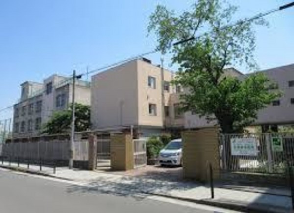 大阪市都島区毛馬町、マンションの小学校画像です