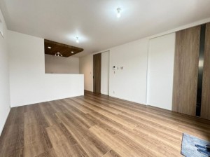 大阪市鶴見区安田、新築一戸建ての居間画像です