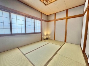 大阪市鶴見区焼野、中古一戸建ての寝室画像です