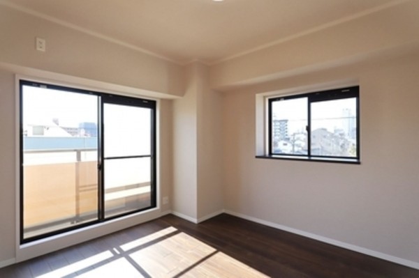 大阪市生野区鶴橋、マンションの寝室画像です