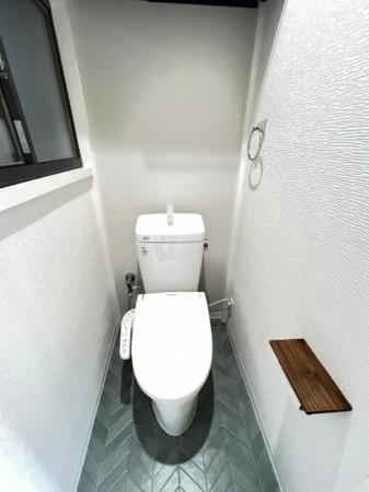 大阪市旭区清水、中古一戸建てのトイレ画像です