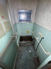 大阪市鶴見区横堤、中古一戸建ての風呂画像です