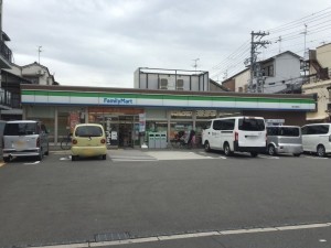 大阪市生野区桃谷、中古一戸建てのコンビニ画像です