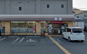 大阪市生野区桃谷、中古一戸建てのコンビニ画像です