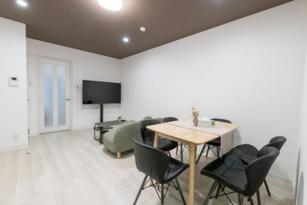 大阪市都島区中野町、中古一戸建ての居間画像です